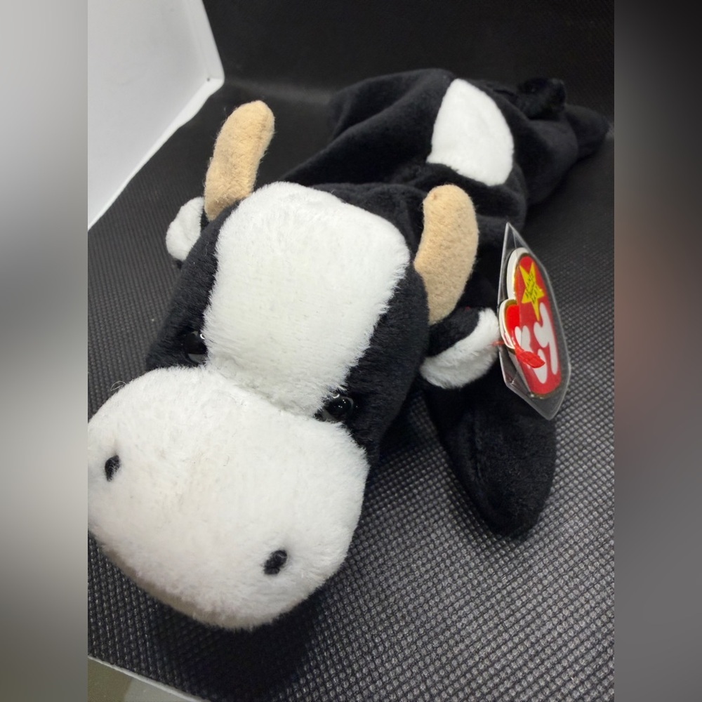 Ty Beanie Baby Daisy Cow 1994 Plush w Tag Protector